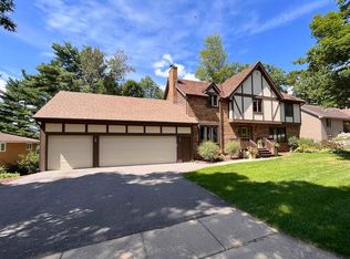 3940 Hillside Ln, Wausau, WI 54403