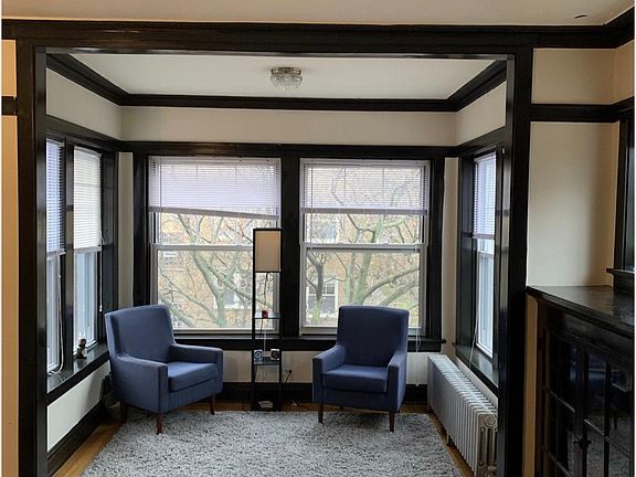 3rd image of 1907 W Ainslie St #3