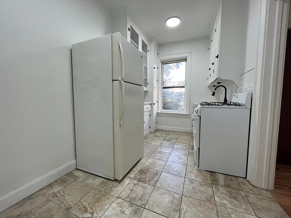 26 Irving Place Apartment Rentals Buffalo, NY Zillow