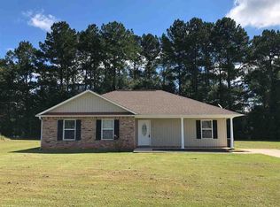 110 Eagles Loop, Robertsdale, AL 36567