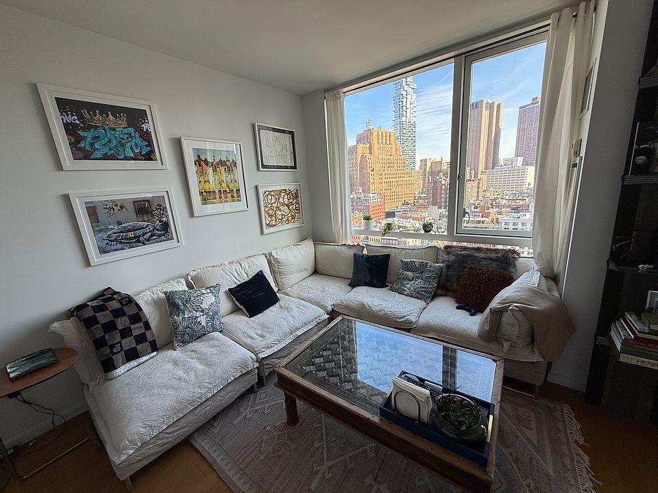 1st image of 200 Chambers St APT 18E