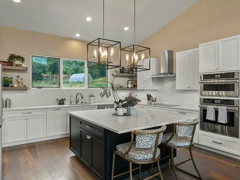 1212 Sunrise Ln — Photo 15