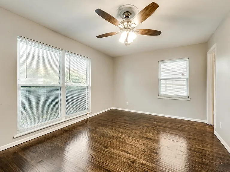 2536 Maverick Ave — Photo 17
