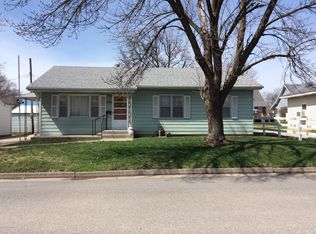 705 S High St, California, MO 65018
