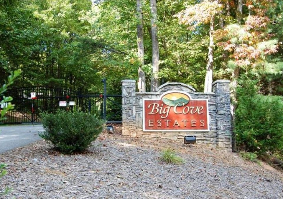 Gorgeous gated community