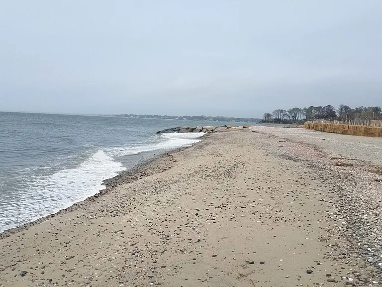 2230 Fairfield Beach Rd — Photo 10