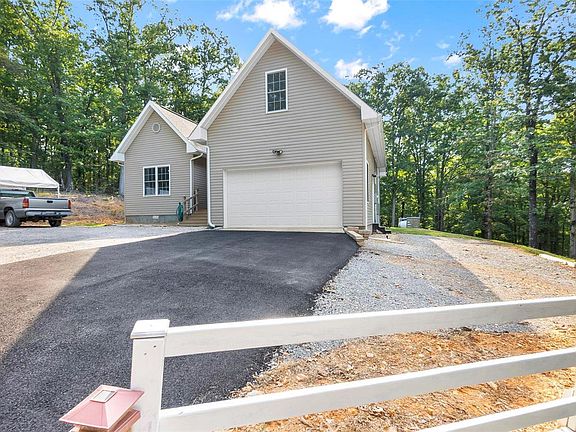 3rd image of 1529 County Road 425