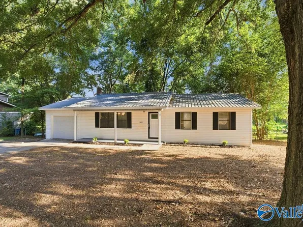 1407 Stage Rd SW, Hartselle, AL 35640