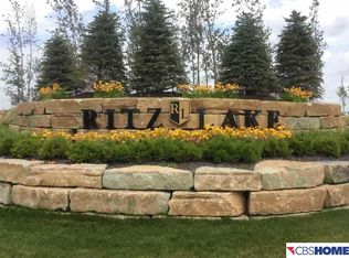 2717 Ritz Pl, Fremont, NE 68025