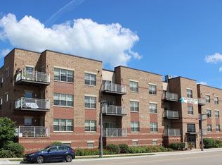 351 E Main St #209, Sun Prairie, WI 53590