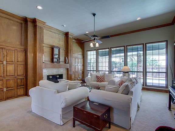 5th image of 325 Craig Cir