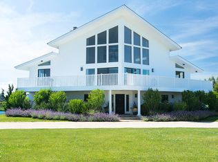 150 Mid Ocean Dr, Bridgehampton, NY 11932