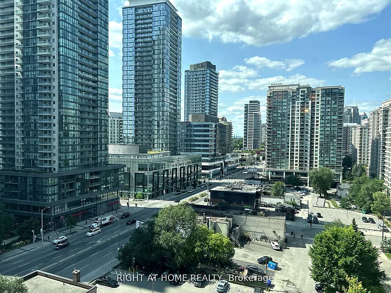33 Empress Ave #602 — Photo 7