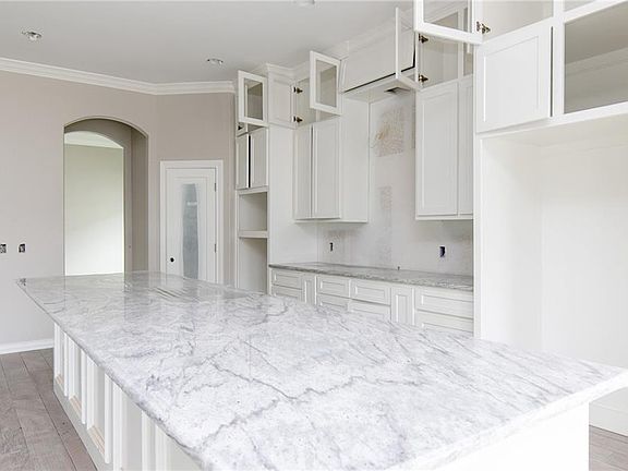5th image of 6649 Paddington Dr