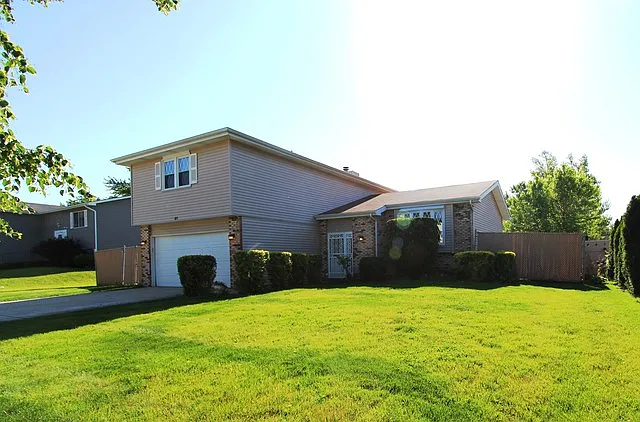 57 Timberlane Rd photo 1