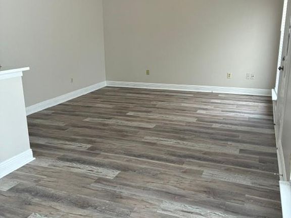 4th image of 1025 11th St