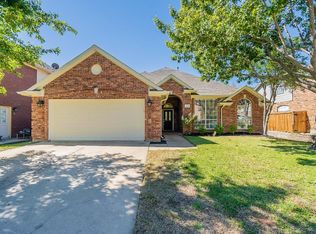 4204 Eagle Ridge Dr, Arlington, TX 76016