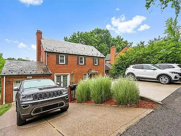 1393 Washington Road — Photo 3