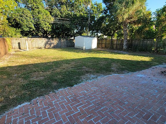 2nd image of 1428 NW 6th Ave