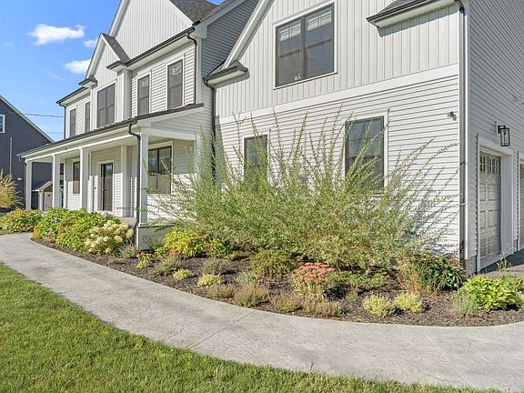 2nd image of 82 Colts Way