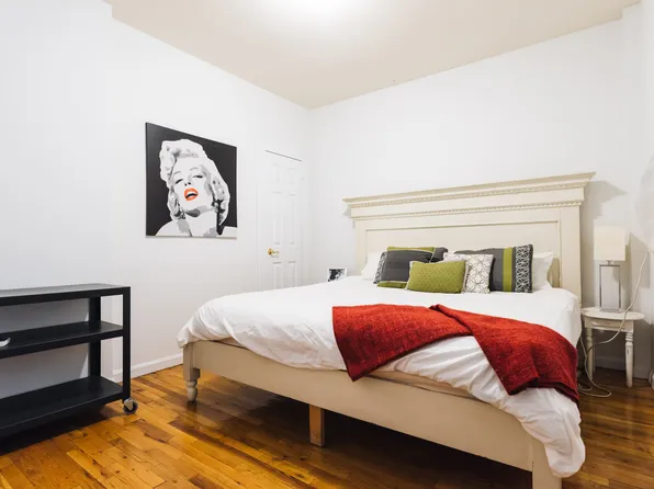 112 West 72nd Street image 8 of 14