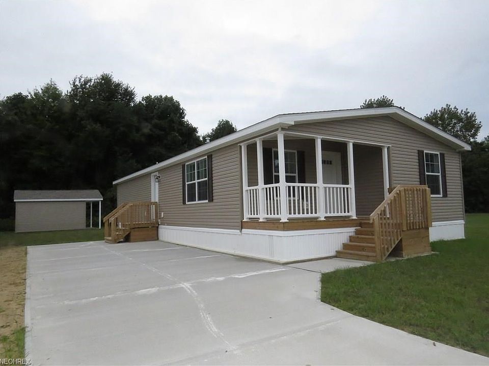 1st image of 2632 Stoneyridge Dr