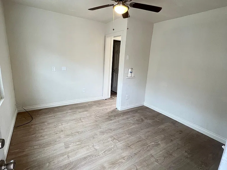 1075 W State St #8 — Photo 2