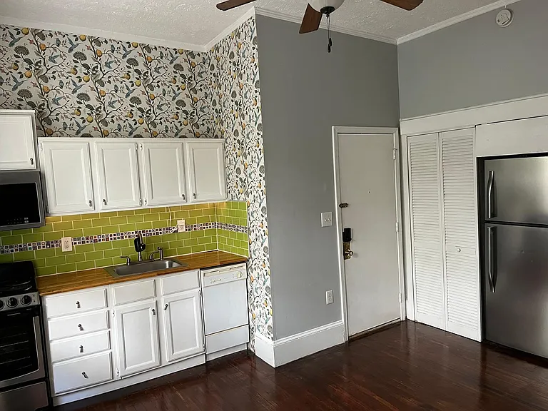 747 Durant Pl NE #3B — Photo 3