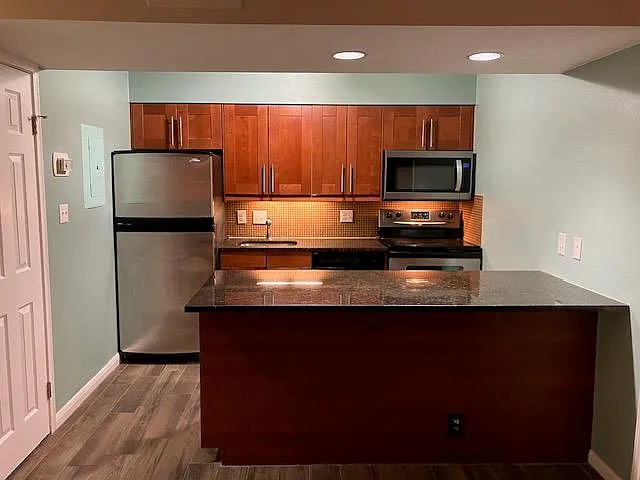 7685 Northcross Dr #406 — Photo 3