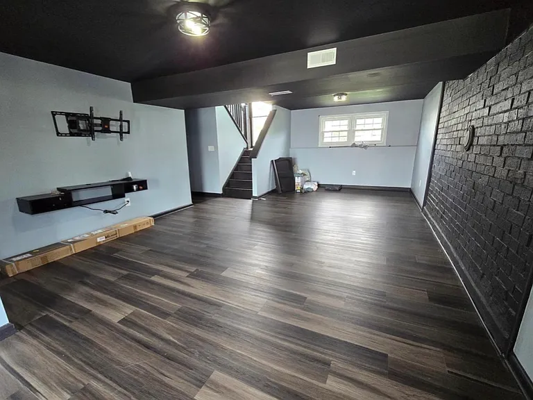 7513 Saffron Ct — Photo 29