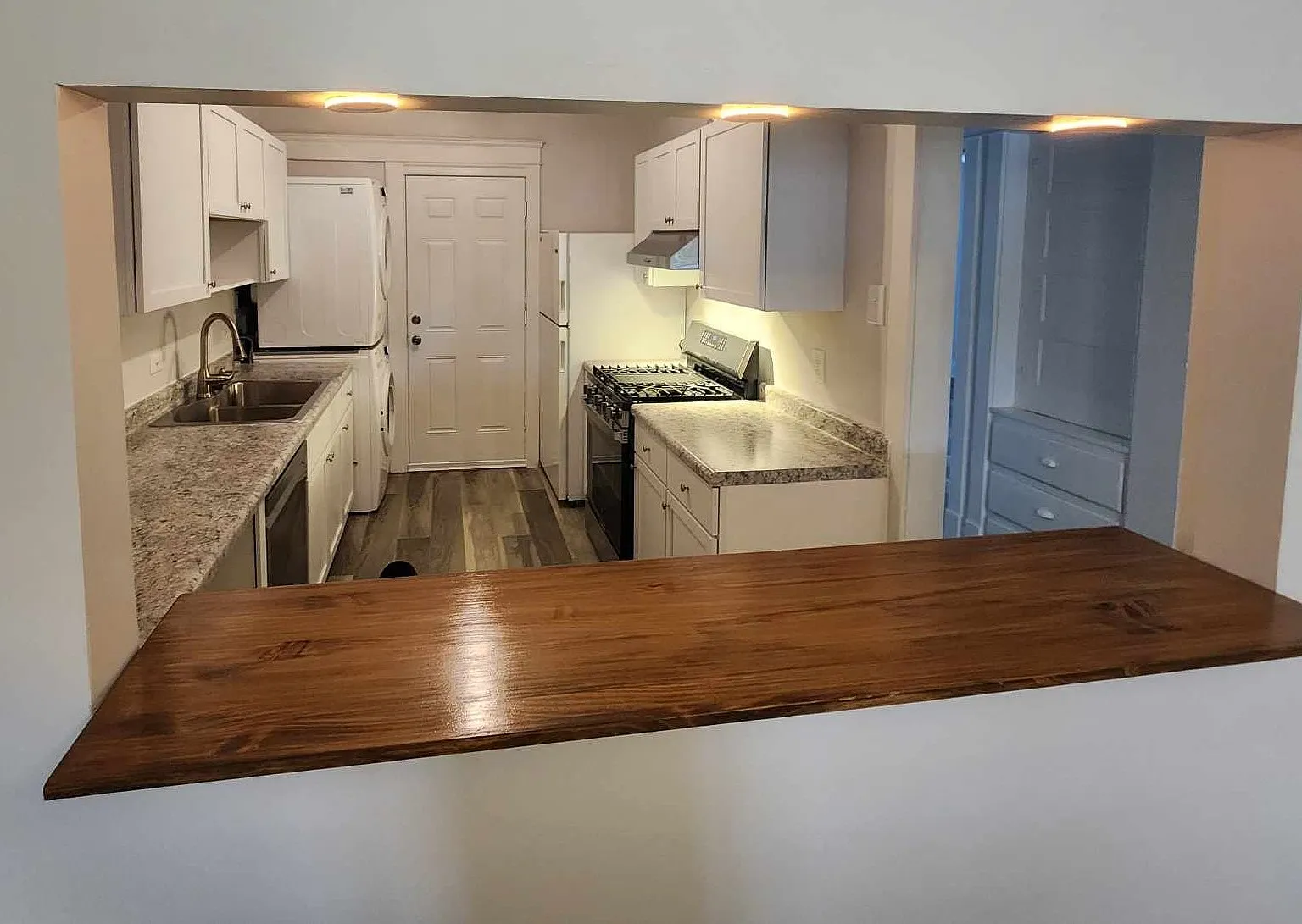 8513 Lake Ave — Photo 1