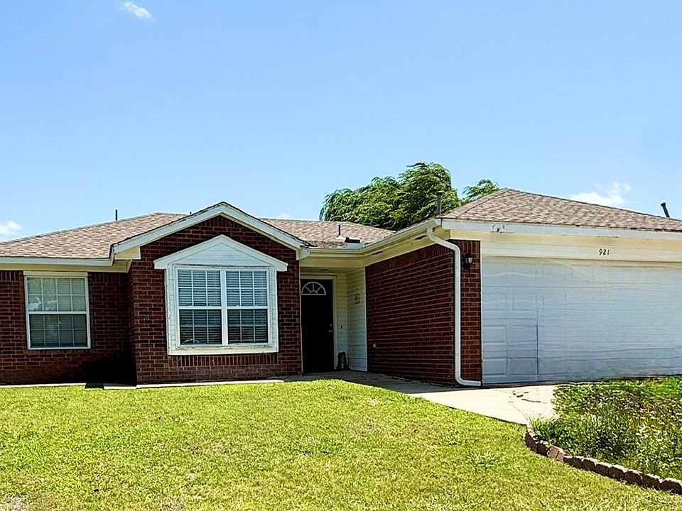 1st image of 921 Kenwood Dr