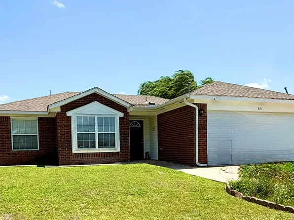 921 Kenwood Dr, Norman, OK 73071