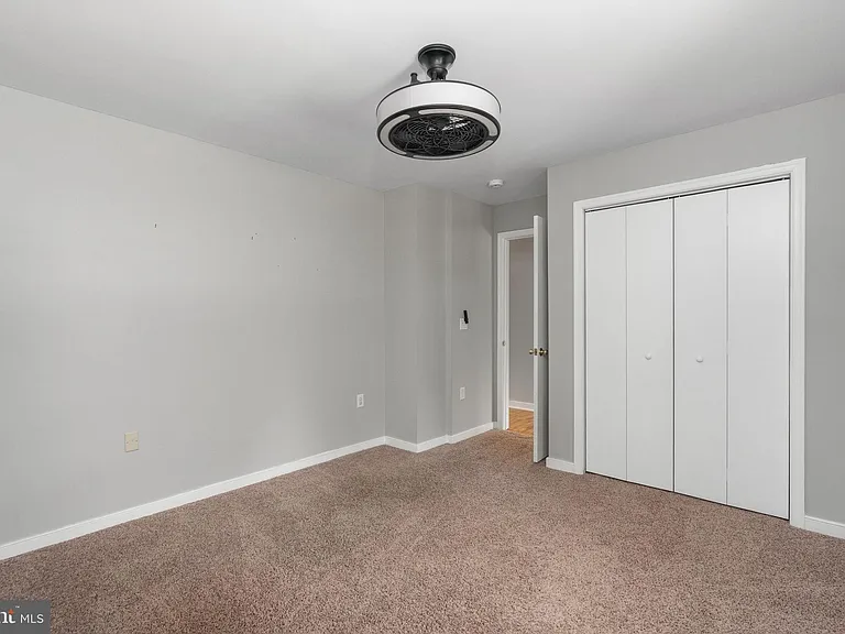 8009 Burrell Rd — Photo 24