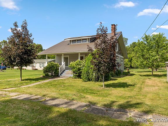 2nd image of 6475 N Lumberjack Rd