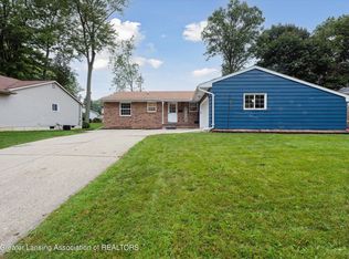 3208 Cardiff Ct, Lansing, MI 48911