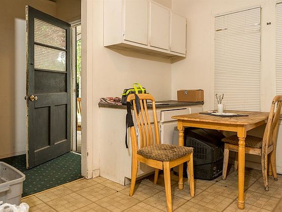 3rd image of 770 Bowles St