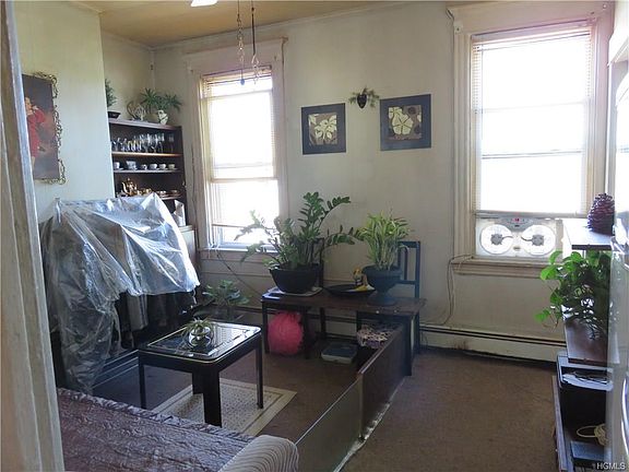 4th image of 8 Mulberry St
