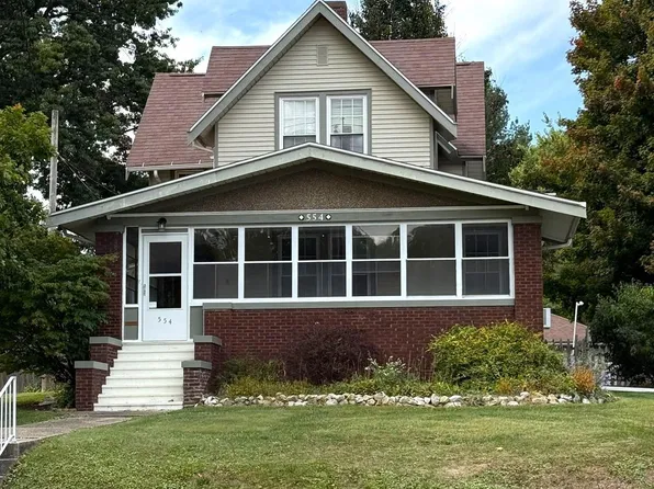 554 N West St, Galesburg, IL 61401