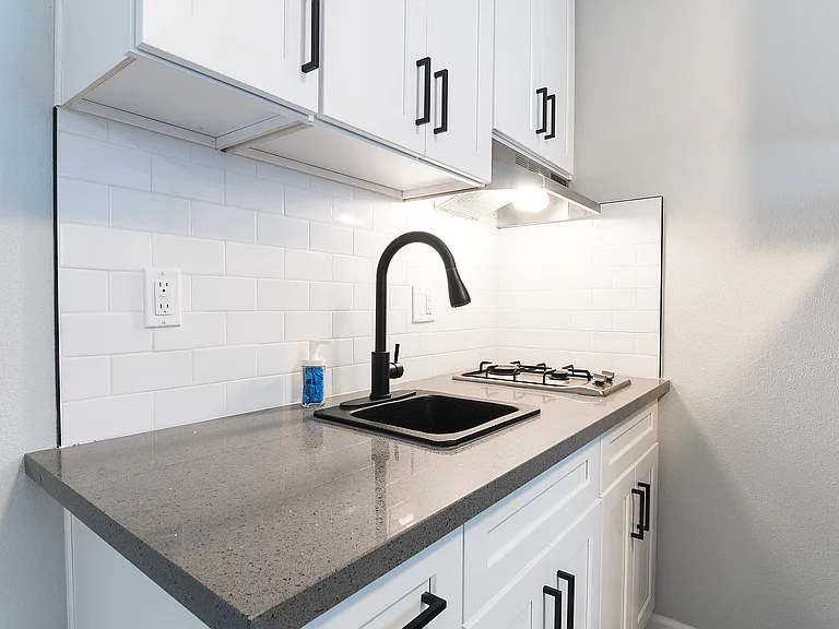 Casas On Cordova Street Apartments — Photo 22