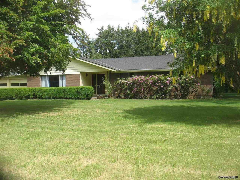 2nd image of 33249 SE Primrose Rd