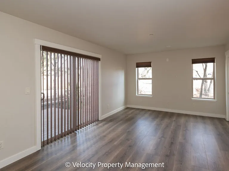 600 SW Otter Way — Photo 27