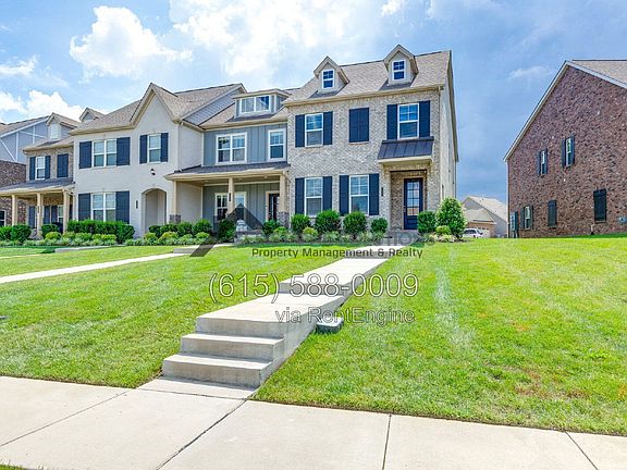3rd image of 714 Hahn Ct