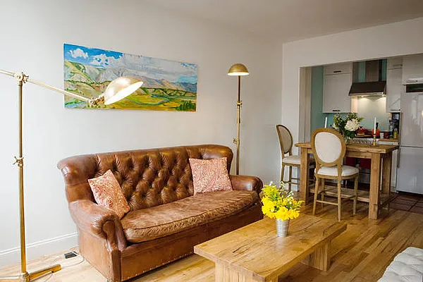 Sold by Compass | media 16