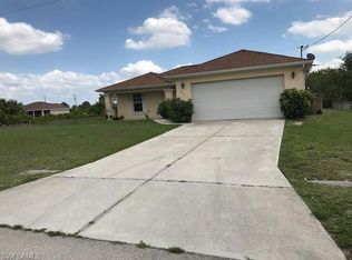 2913 25th St SW, Lehigh Acres, FL 33976