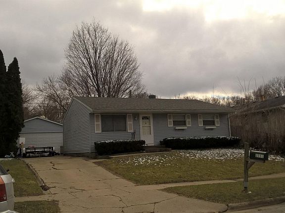 2nd image of 2111 Rexford Dr