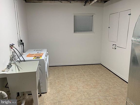 5th image of 437 E Lorraine Ave