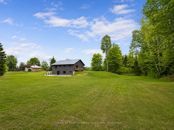 36 Fraser Lake Rd, Boulter, ON K0L 1C0