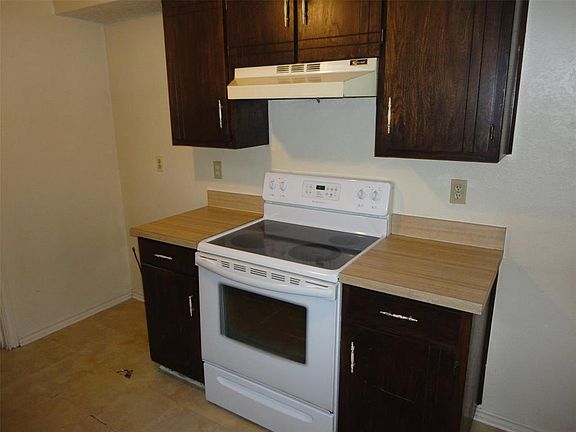 4th image of 3609 Wentworth Dr