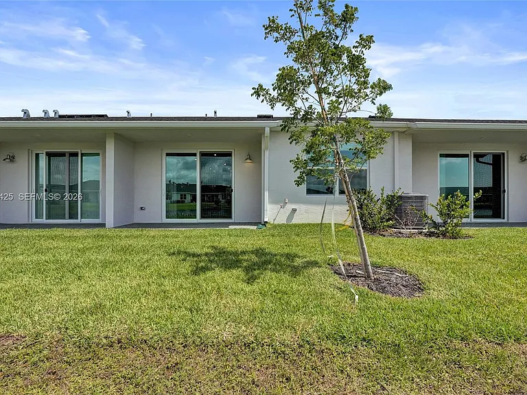 3777 Harborside Ave — Photo 45